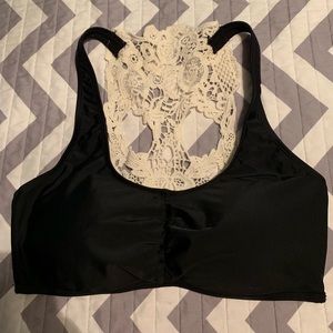 NWOT - Hot Topic Skull Swimsuit Top Lg